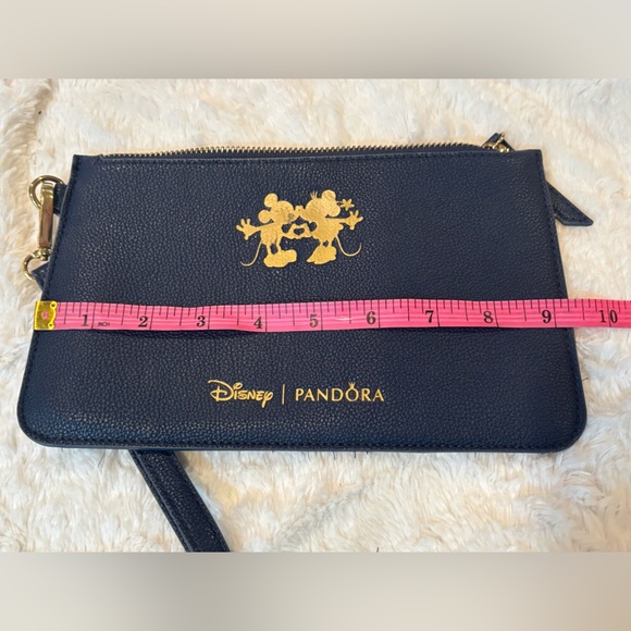 Disney x Pandora Wristlet NWOT Flawed Navy - Picture 4 of 7